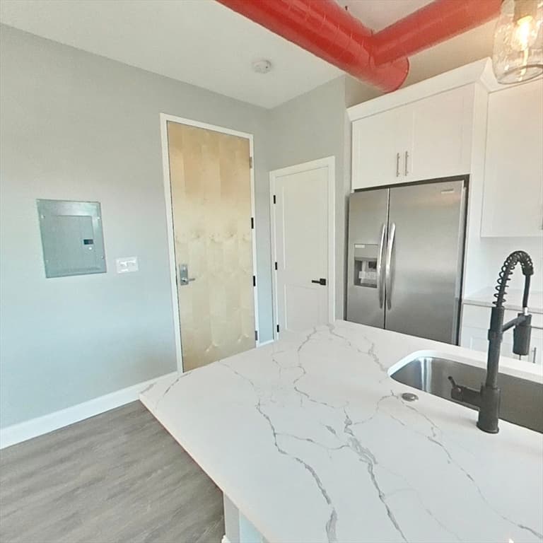 15 Oak #202 photo 5