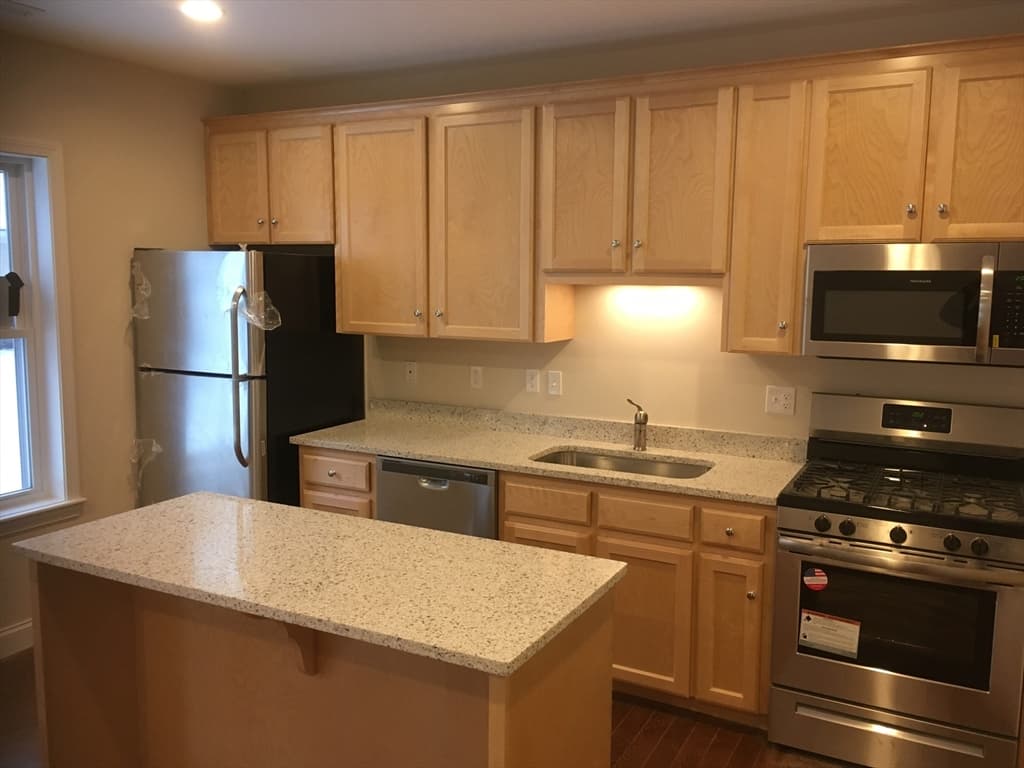 67 North St. #1B photo 4