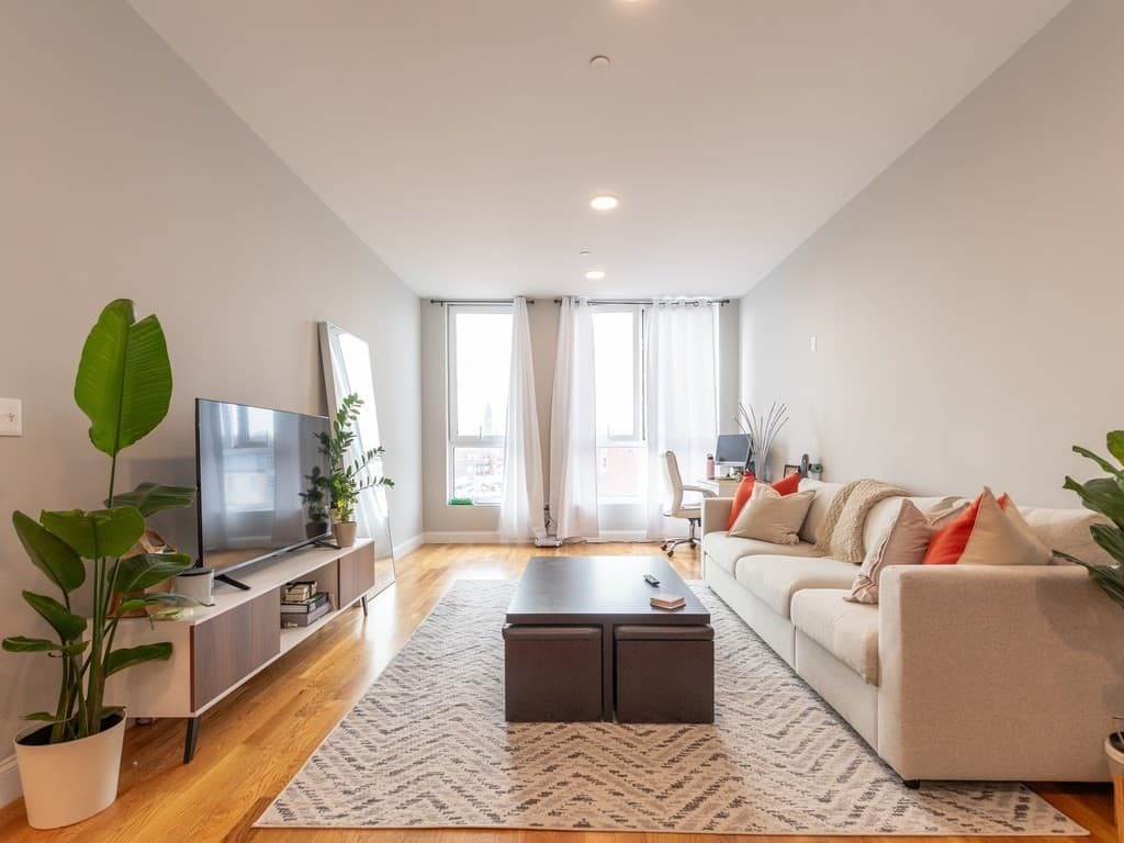 10 Taber St #504 photo 2