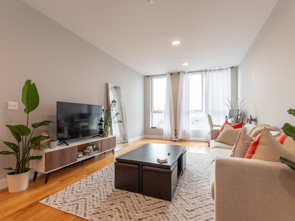 10 Taber St #504
