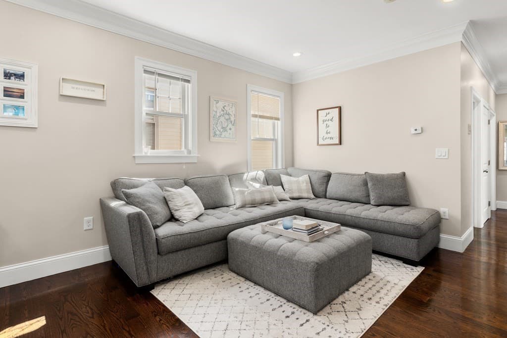 1048 Saratoga St #3 photo 4