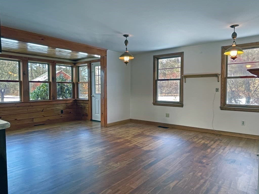 28 Colorado Ave photo 3
