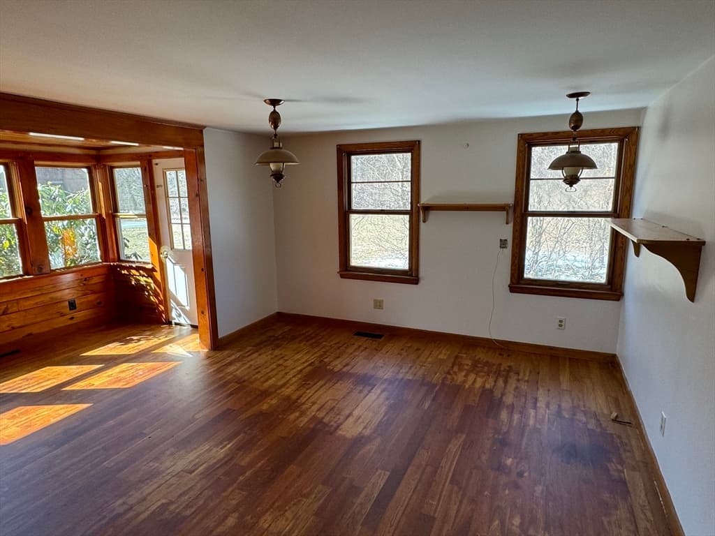 28 Colorado Ave photo 5