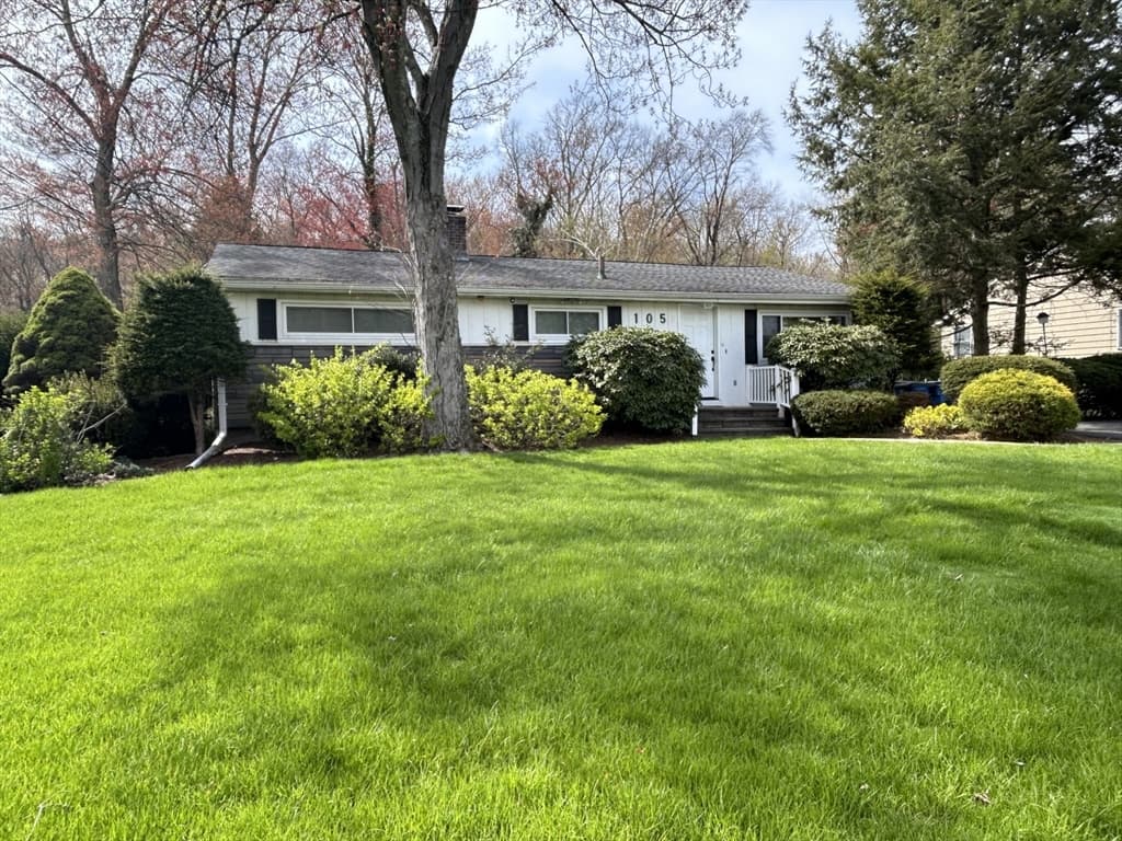 105 Overlook Dr photo 3
