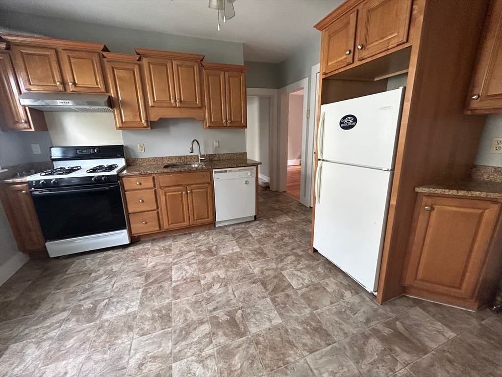82 Conwell Avenue #1