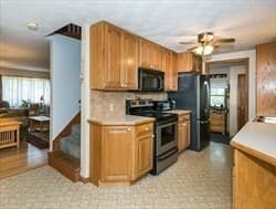 403 Stebbins Street photo 3