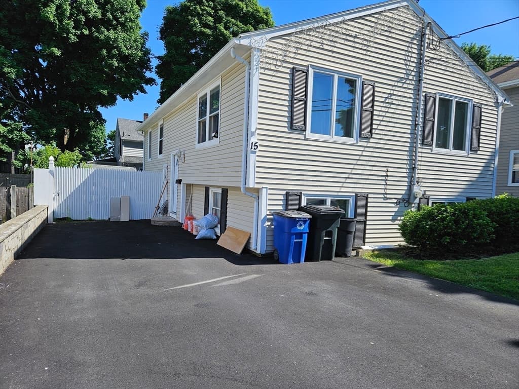 15 Evans Road photo 4