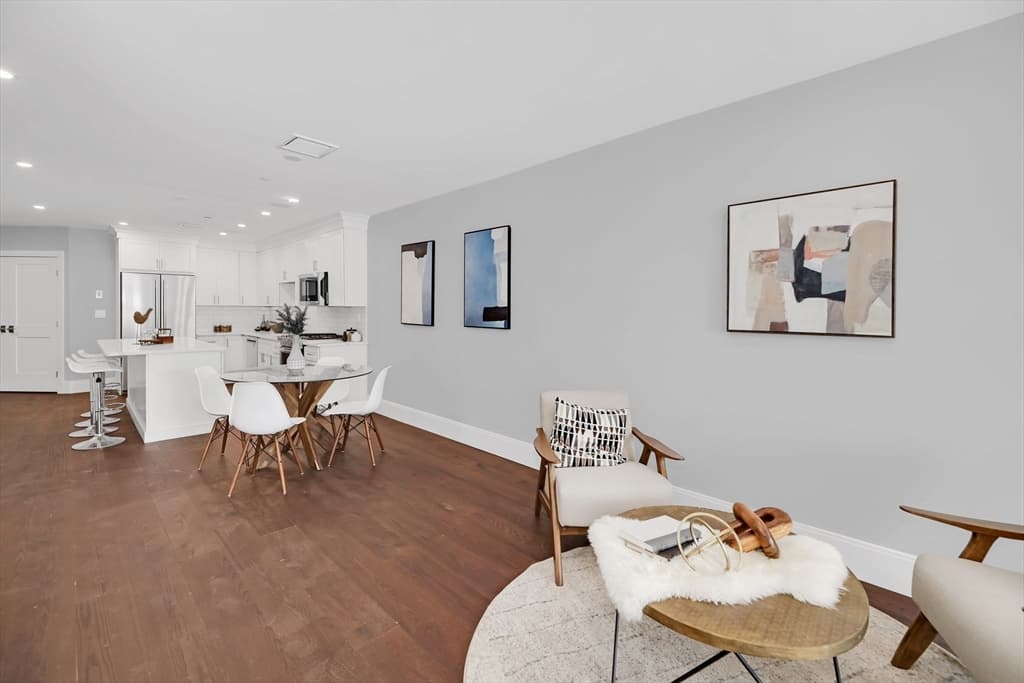 480 West Broadway #7-202