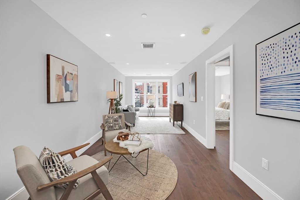 480 West Broadway #7-202 photo 5