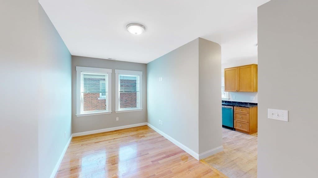 25 Main St #1 photo 2