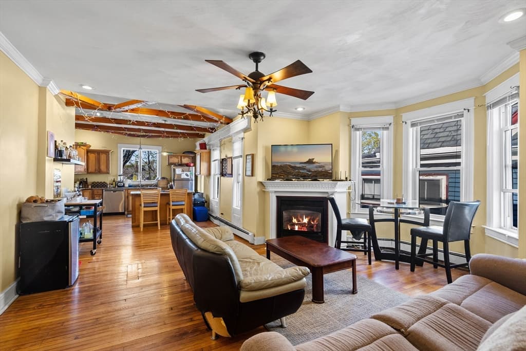18 Gaston St #2
