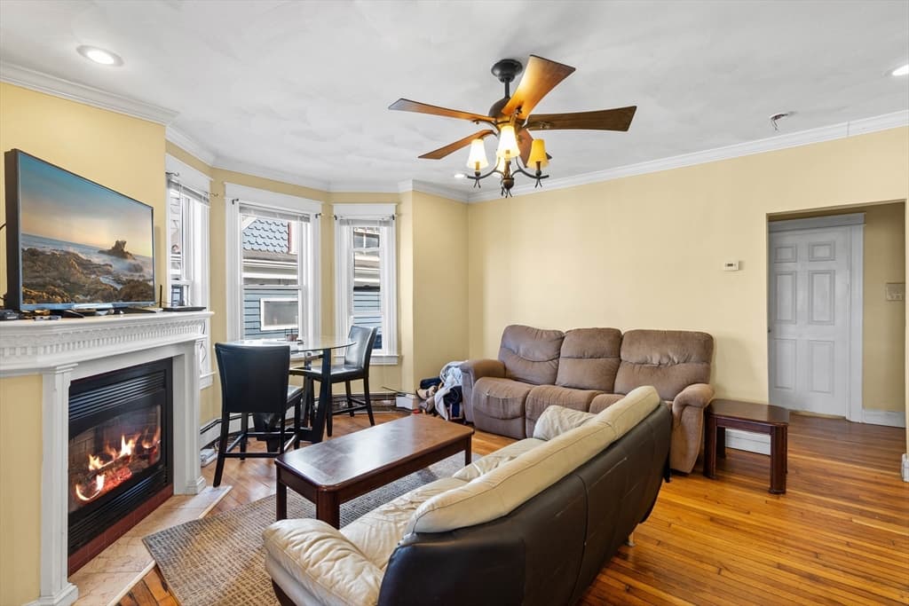 18 Gaston St #2 photo 4