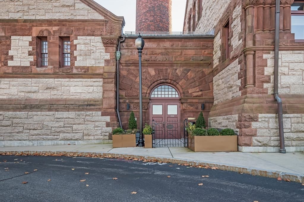 2444 Beacon Street #2444 photo 4