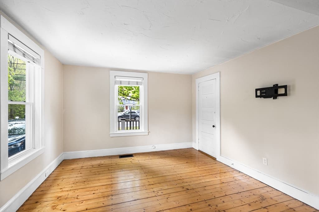 94 King St #1 photo 2