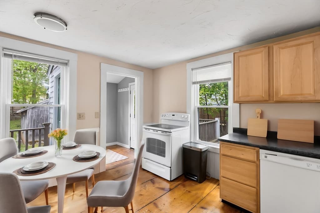 94 King St #1 photo 3