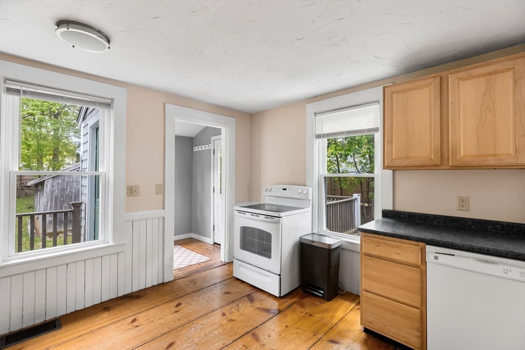 94 King St #1 photo 4