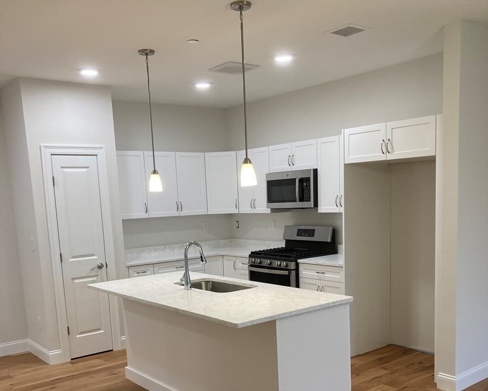 50 Coppersmith Way #5-105 photo 2