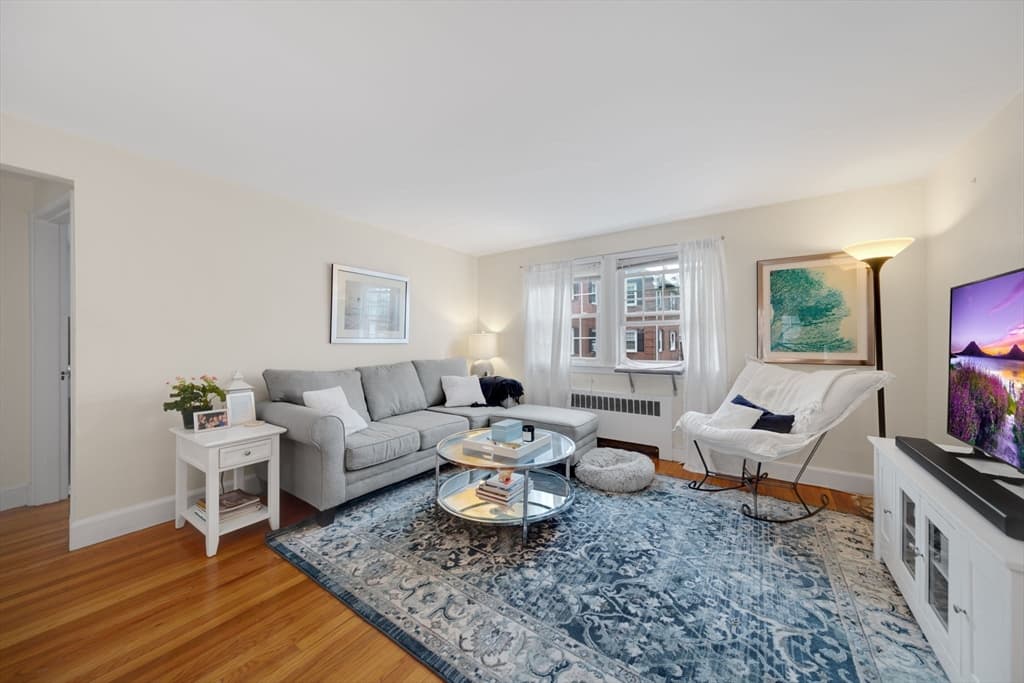 932 Massachusetts Ave #3