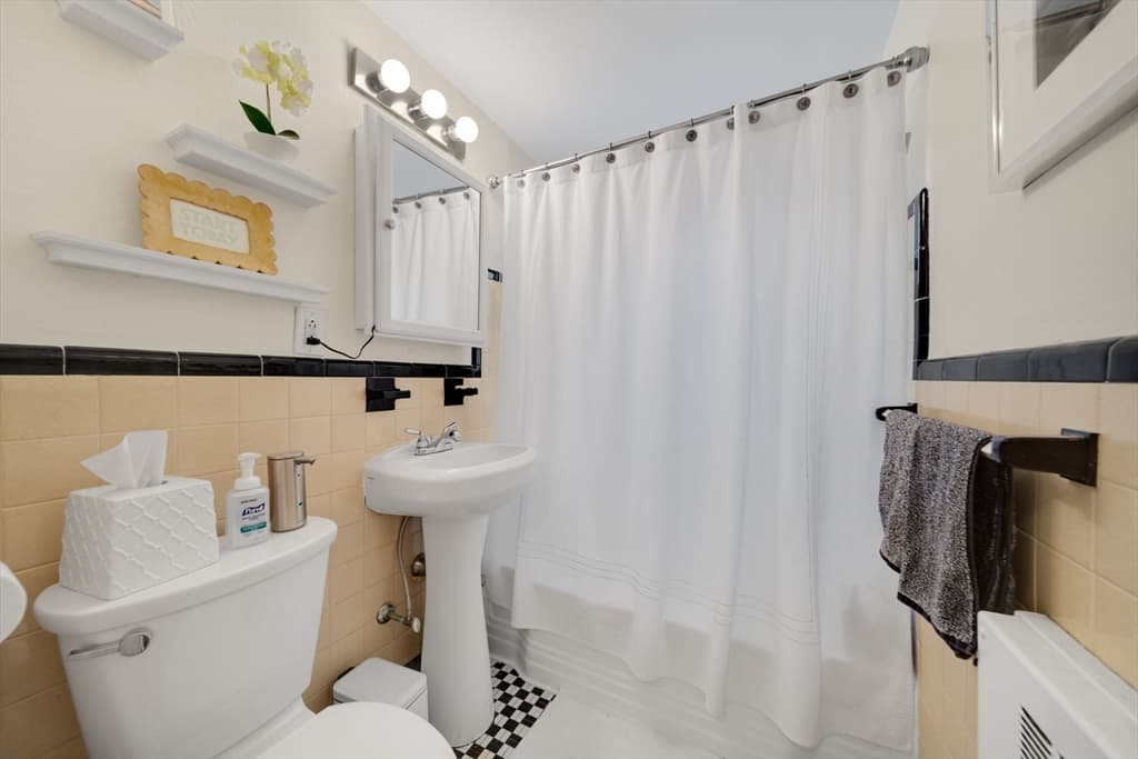 932 Massachusetts Ave #3 photo 5
