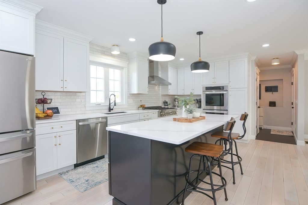 55 Saveena Dr photo 5