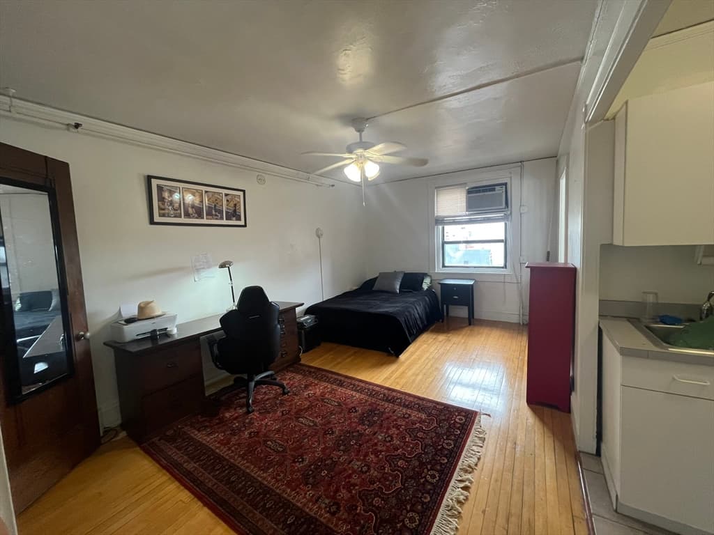 91 Westland Avenue #807