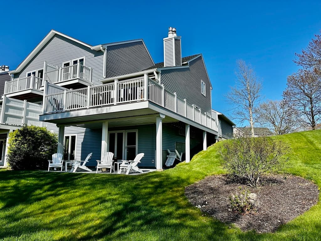 30 Fairway Dr #END photo 2