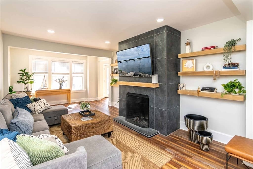 82 Edgartown Vineyard Haven Road photo 3