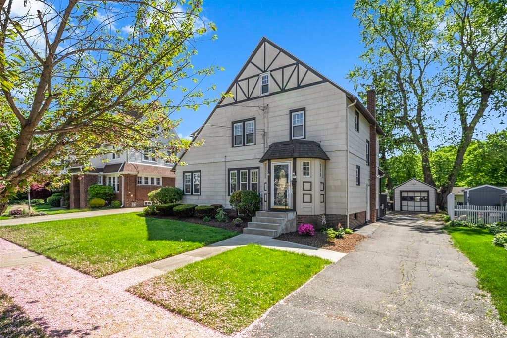 77 Reed Street photo 2