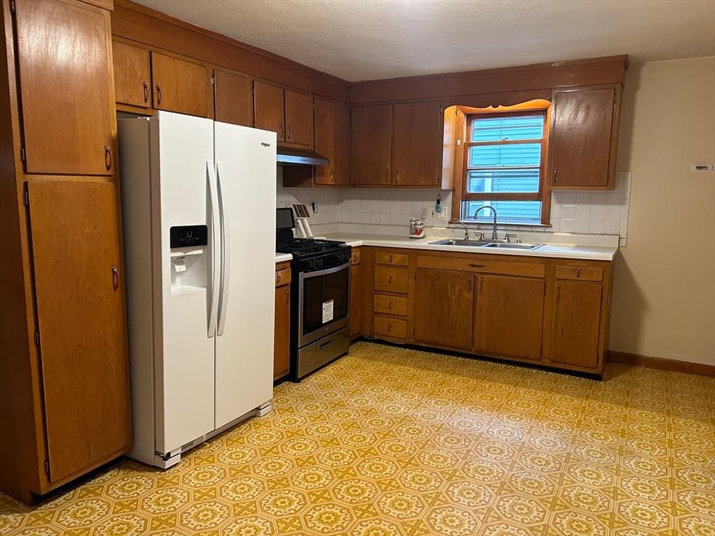 35 Ware Street #1