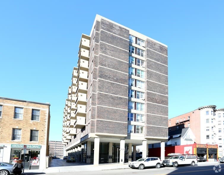 872 Massachusetts Avenue #803