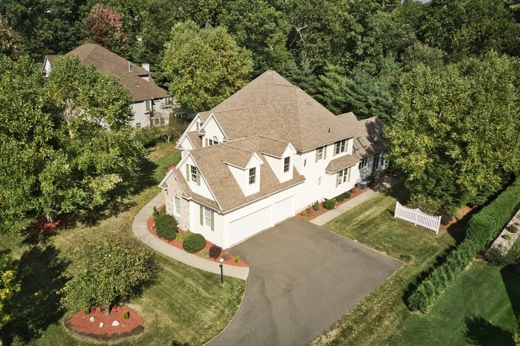 18 Whispering Wind Rd photo 3