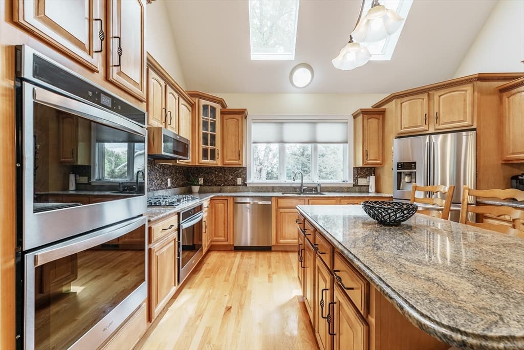 18 Whispering Wind Rd photo 5
