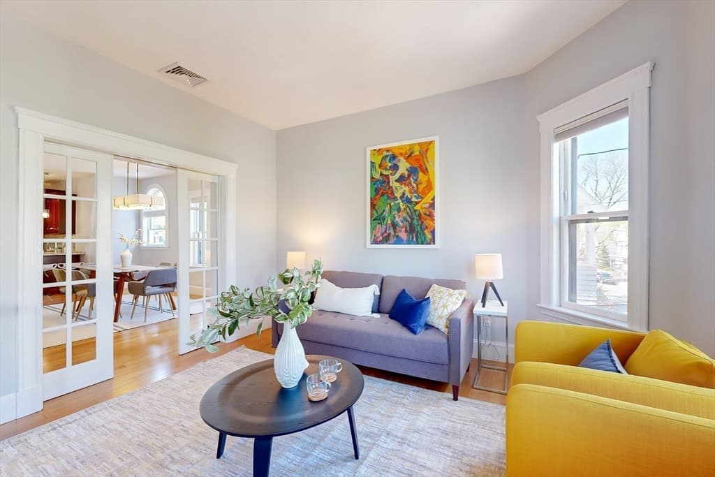 89 Pearson Ave #2