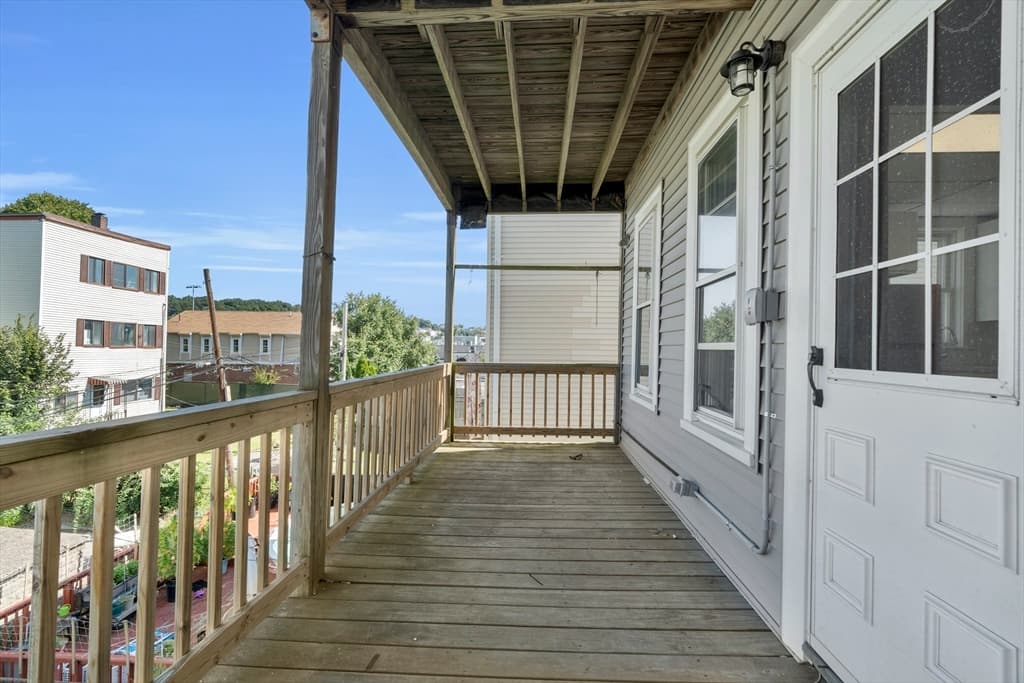 742 Bennington St #3 photo 3
