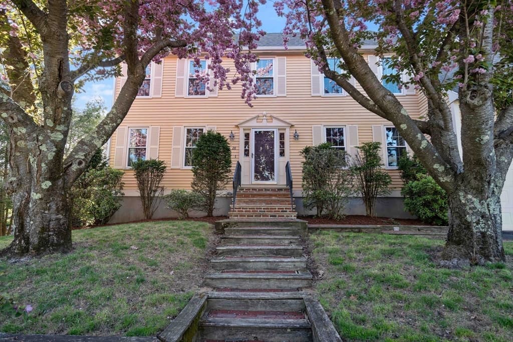 28 Stevin Dr photo 2