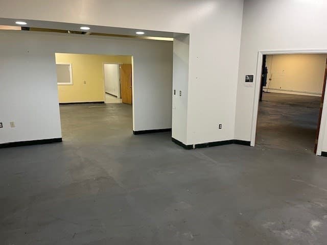 71 Loring Ave #600 & 910 photo 5
