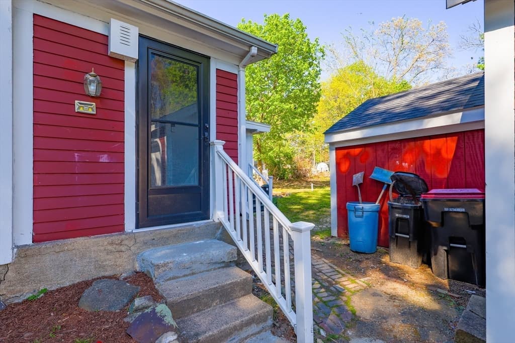 64 Pearl St photo 4