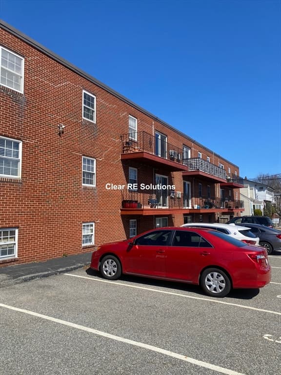274 Springvale Ave #2