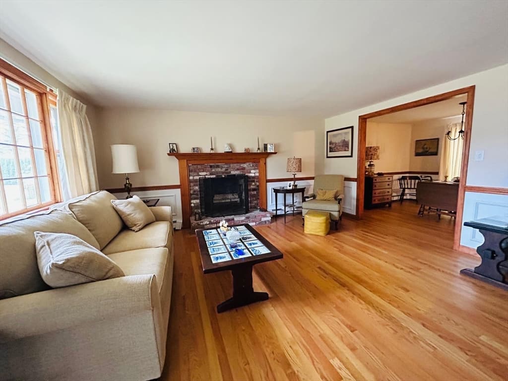 36 Bennets Neck Dr photo 5