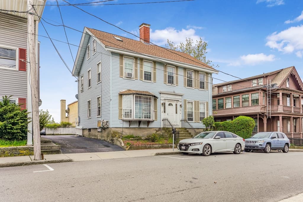 275 Bank Street