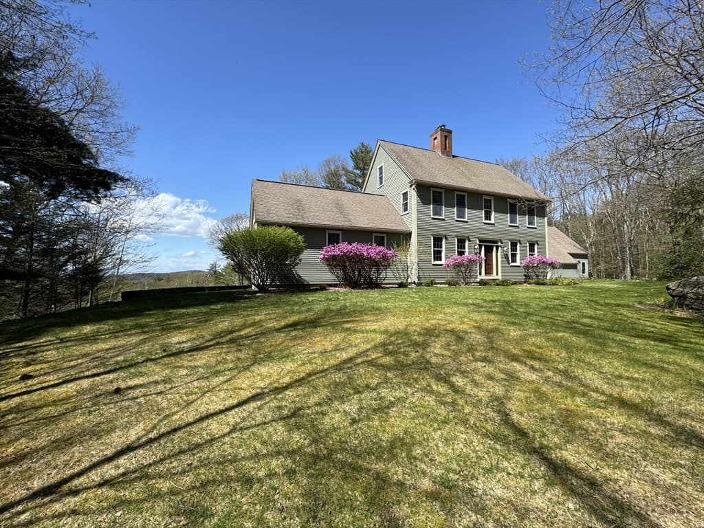 30 Laurel Hill Drive photo 3