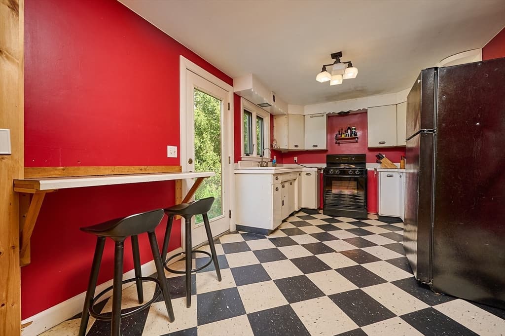 28 Meadow Ln photo 5