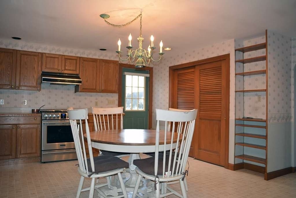 21 Fyrbeck Avenue photo 2