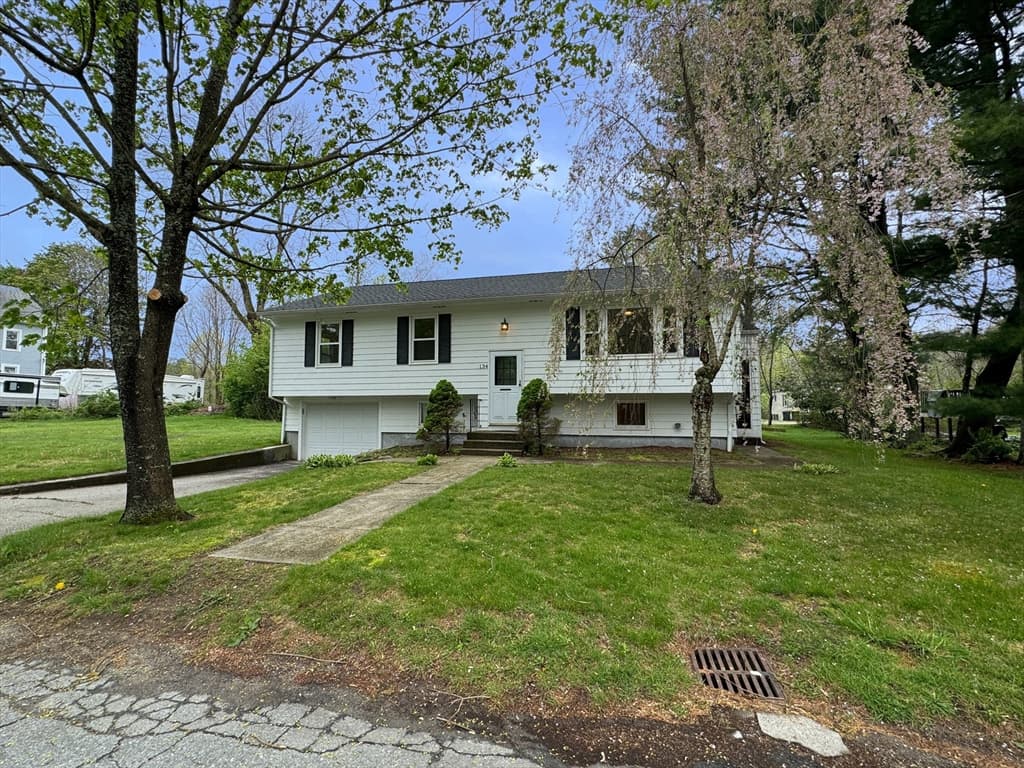 134 Broad St photo 5