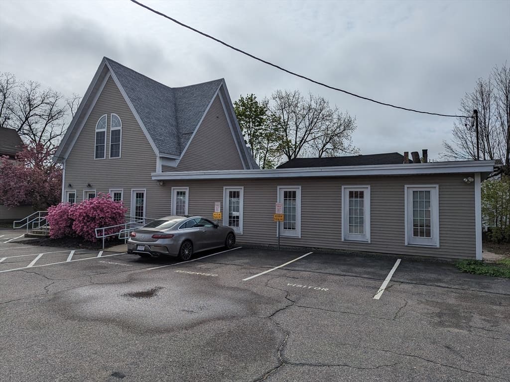 82 Emmons photo 2
