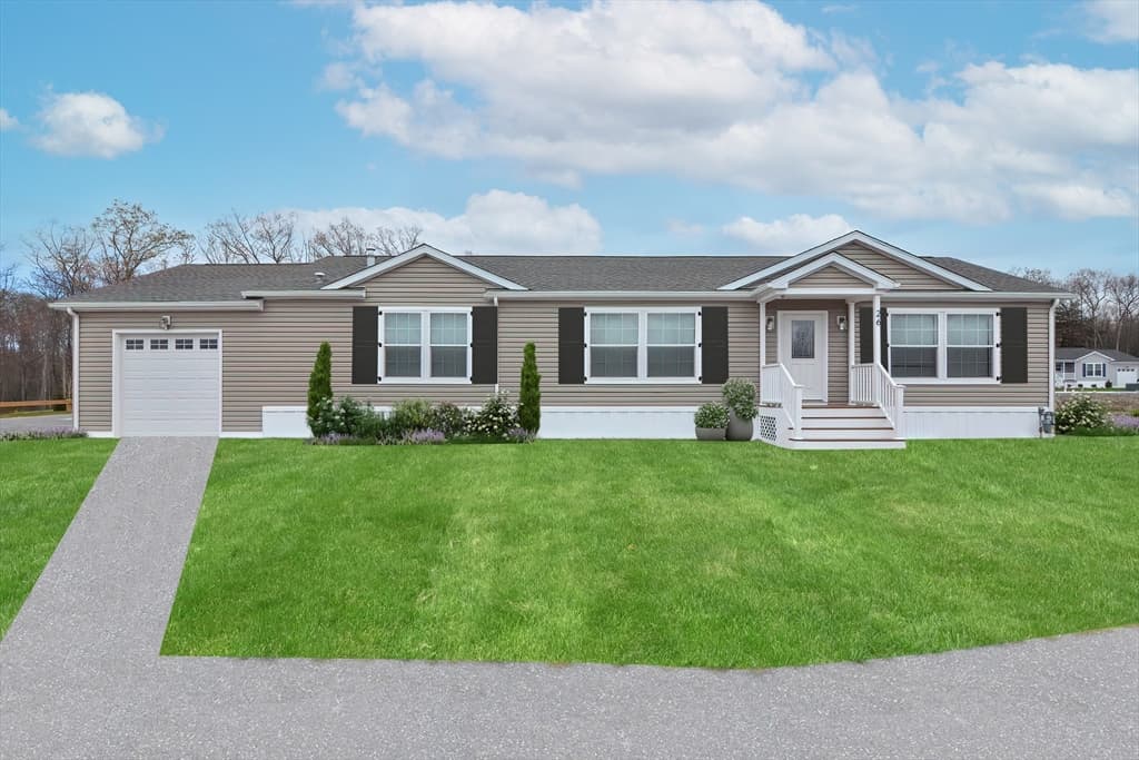 121 E. Washington St - Phase 3 #Lot 15