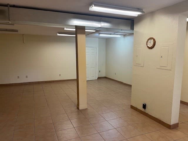 65 Southbridge St photo 4