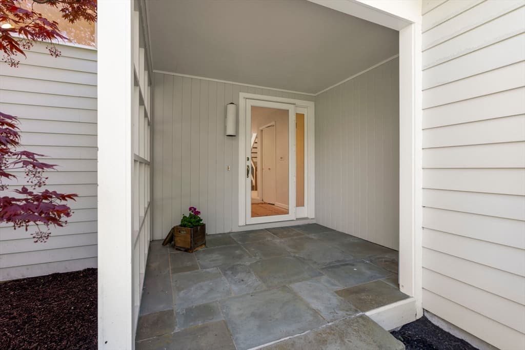 60 Whisper Drive photo 5