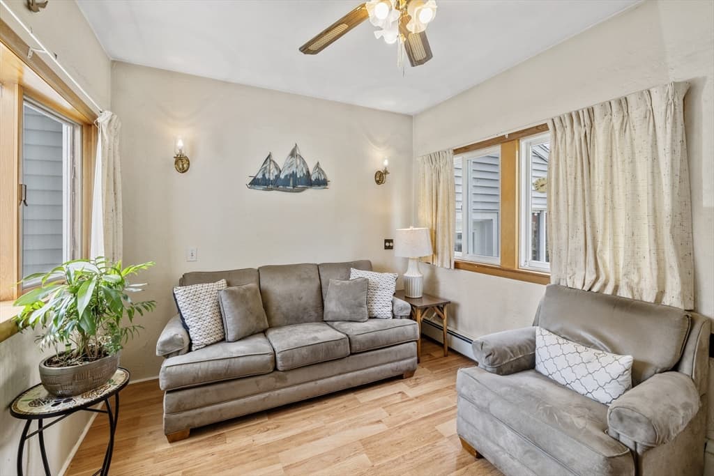 12 Elm Avenue photo 4
