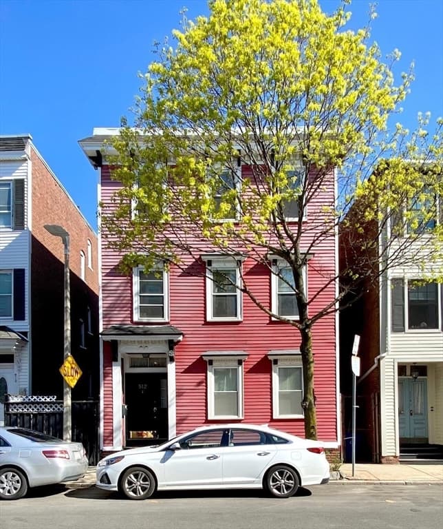 512 E 3rd Street photo 2